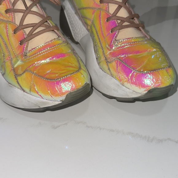Stella McCartney Eclypse Pink Holographic Sneaker Size 40 $795 - Picture 3 of 5